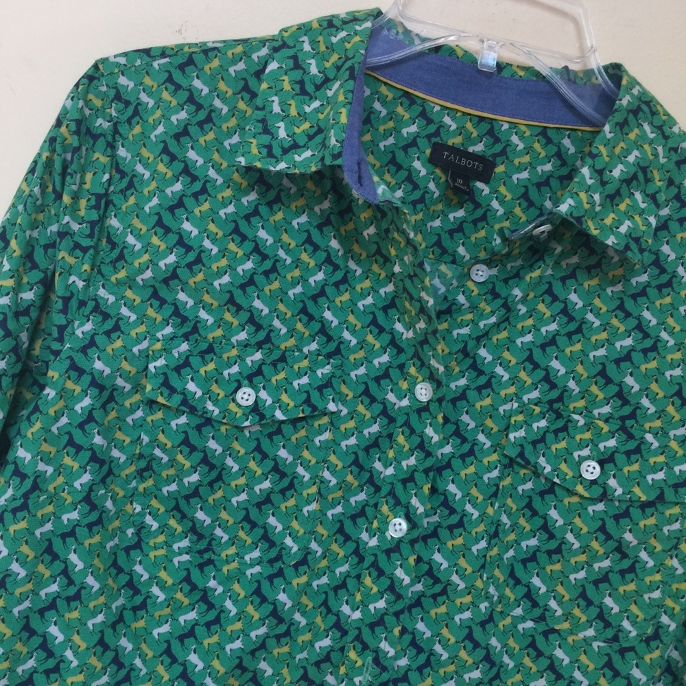 TALBOTS NWOT Tiny Horses Patterned Button Down Top